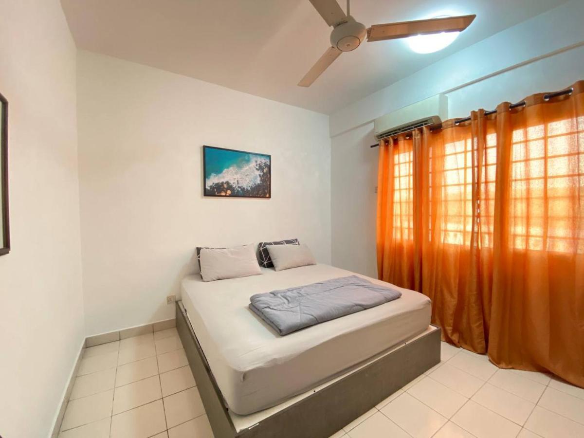 Homestay Juta Mines Seri Kembangan Balakong Serdang Lama Εξωτερικό φωτογραφία